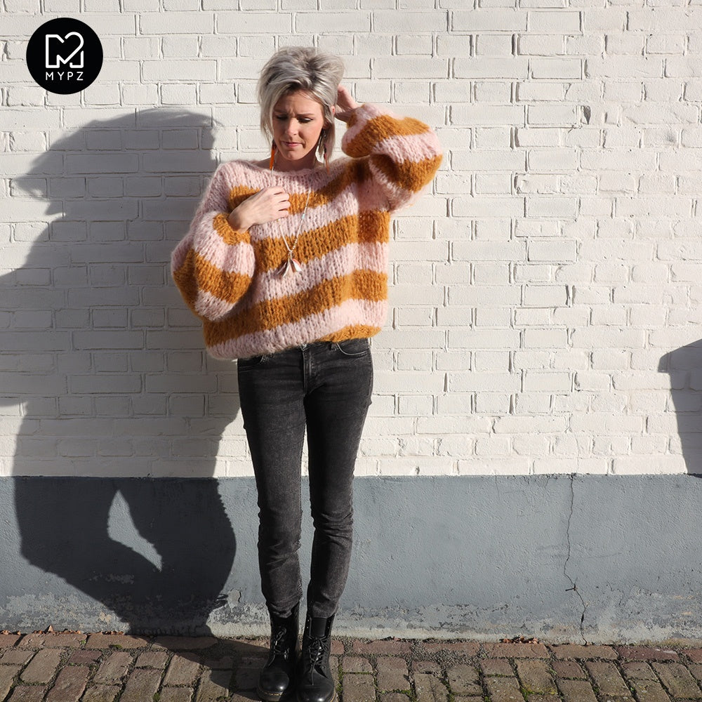 MYPZ knitting kit basic chunky mohair pullover Apache no15