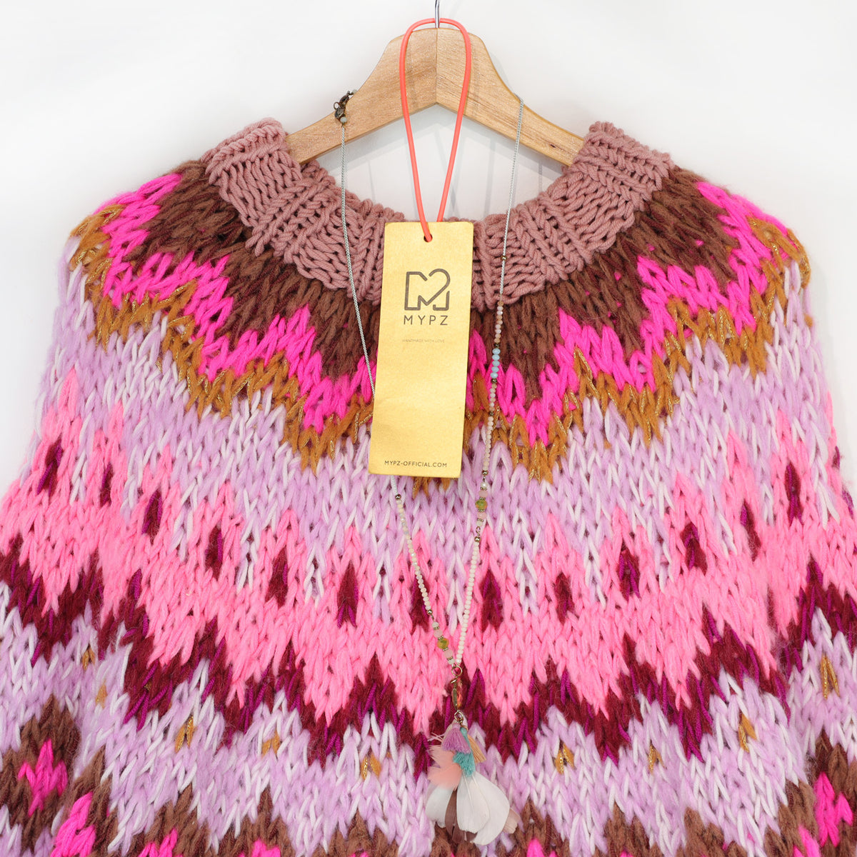Strikkeopskrift – MYPZ Chunky Topdown Alpaca Pullover Hindbær nr.12 (ENG-DE-NL-ES-FR-IT-DA-SV-NO)