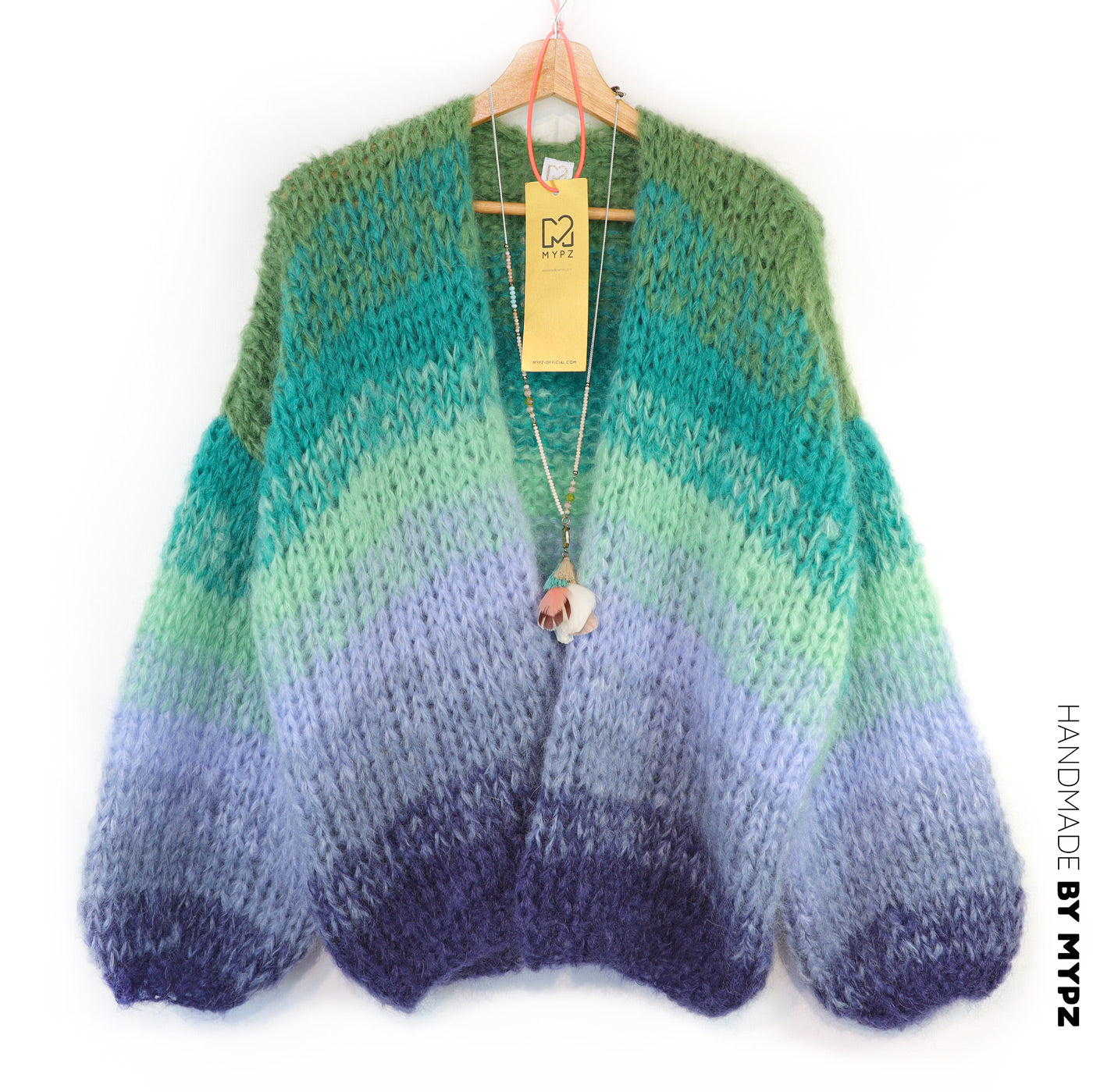 Strikkeopskrift – MYPZ Chunky Mohair Cardigan Mystic Lagoon nr. 15 (ENG-DE-NL-ES-FR-IT-DA-SV-NO)