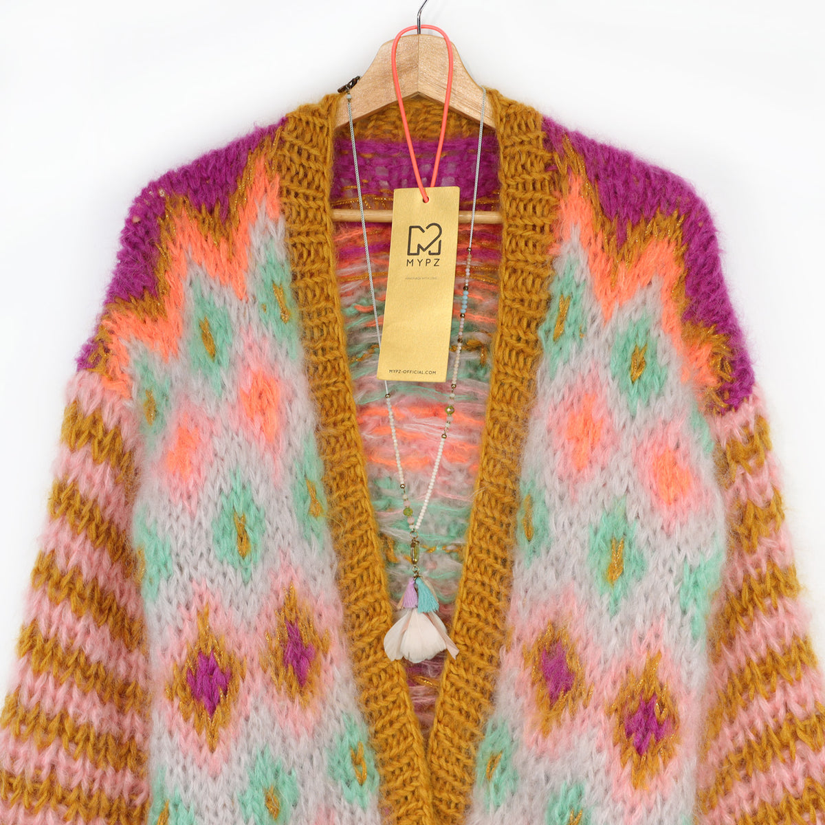Strikkeopskrift – Chunky Mohair-jakke Flora nr.12 (ENG-DE-NL-ES-FR-IT-DA-SV-NO)