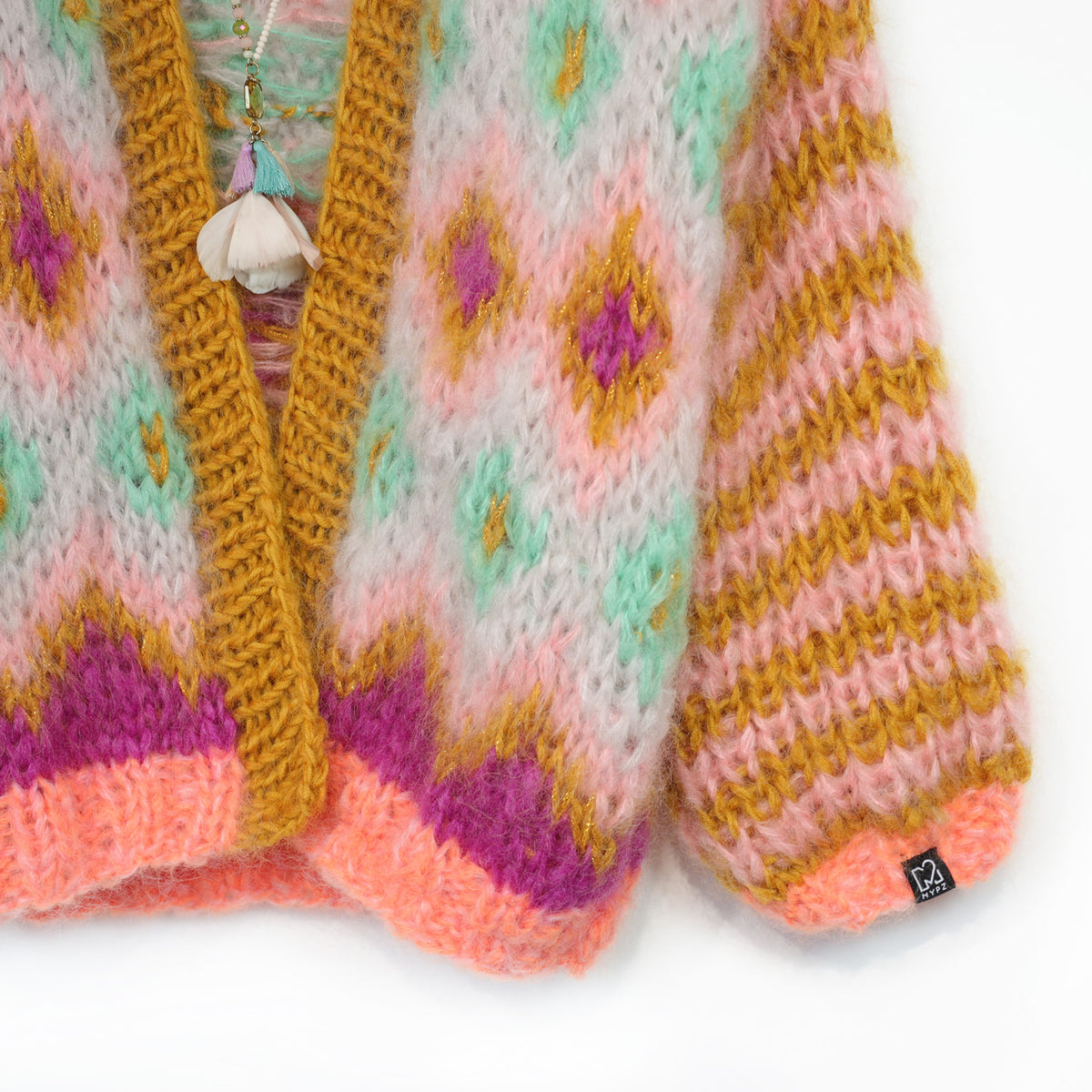 Strikkeopskrift – Chunky Mohair-jakke Flora nr.12 (ENG-DE-NL-ES-FR-IT-DA-SV-NO)
